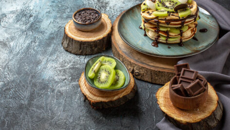 دسر کیوی و شکلات