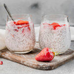 دسر ماست ارگانیک با توت فرنگی